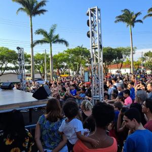 Imagem da notícia PALHAÇO TUBINHO FAZ ALEGRIA DA CRIANÇADA