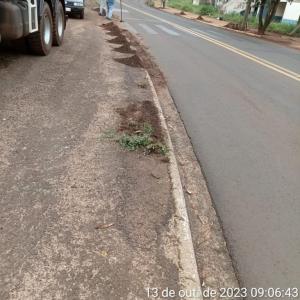 Imagem da notícia LIMPEZA DE SARJETA E MEIO-FIO