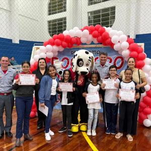 Imagem da notícia  PREFEITURA DÁ INÍCIO ÀS FORMATURAS DO 'PROGRAMA BOMBEIRO NA ESCOLA'