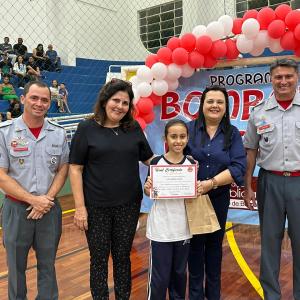 Imagem da notícia PREFEITURA CONCLUI FORMATURAS DO ‘PROGRAMA BOMBEIRO NA ESCOLA’