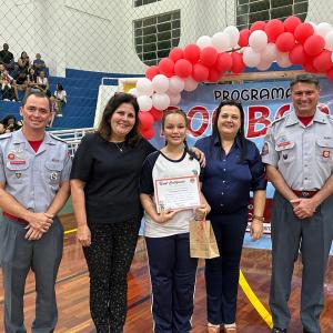 Imagem da notícia PREFEITURA CONCLUI FORMATURAS DO ‘PROGRAMA BOMBEIRO NA ESCOLA’