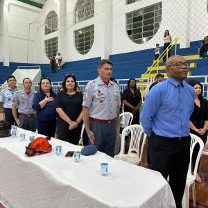 Imagem da notícia PREFEITURA CONCLUI FORMATURAS DO ‘PROGRAMA BOMBEIRO NA ESCOLA’