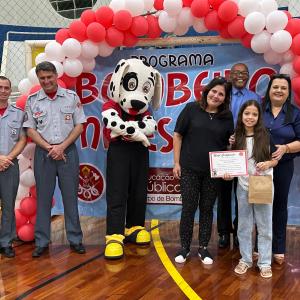 Imagem da notícia PREFEITURA CONCLUI FORMATURAS DO ‘PROGRAMA BOMBEIRO NA ESCOLA’