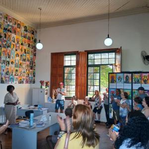 Imagem da notícia SECRETARIA DE IGUALDADE RACIAL RECEBE VISITA DE GRUPO DE TURISTAS DE NITERÓI