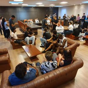 Imagem da notícia Prefeito homenageia técnicos e atletas por participação nos Jogos Regionais
