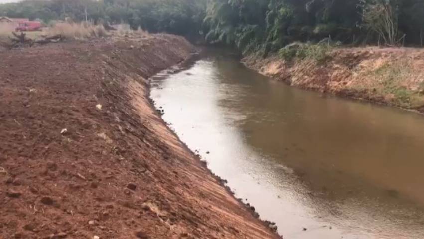 MUNICÍPIO E PROMOTORIA ACOMPANHAM LIMPEZA DO RIO JAÚ
