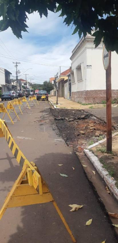 INTERDITADO CRUZAMENTO DA MARECHAL BITTENCOURT COM A XV DE NOVEMBRO