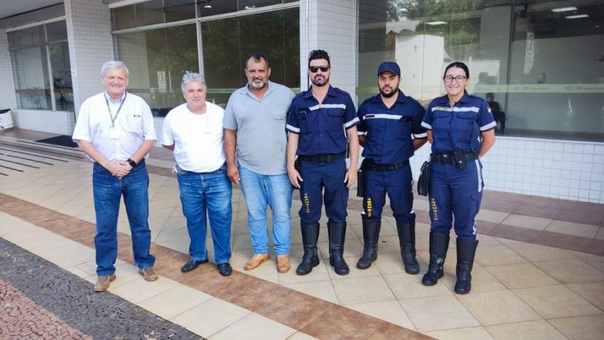 PREFEITURA E AMARAL CARVALHO DISCUTEM MELHORIAS NAS VAGAS DE ESTACIONAMENTO NO ENTORNO DO HOSPITAL