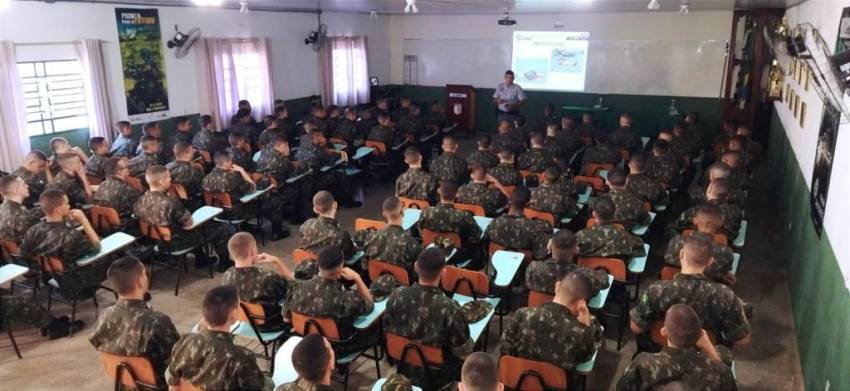 MAIO AMARELO - ATIRADORES DO TG E ESTUDANTES PARTICIPAM DE PALESTRAS