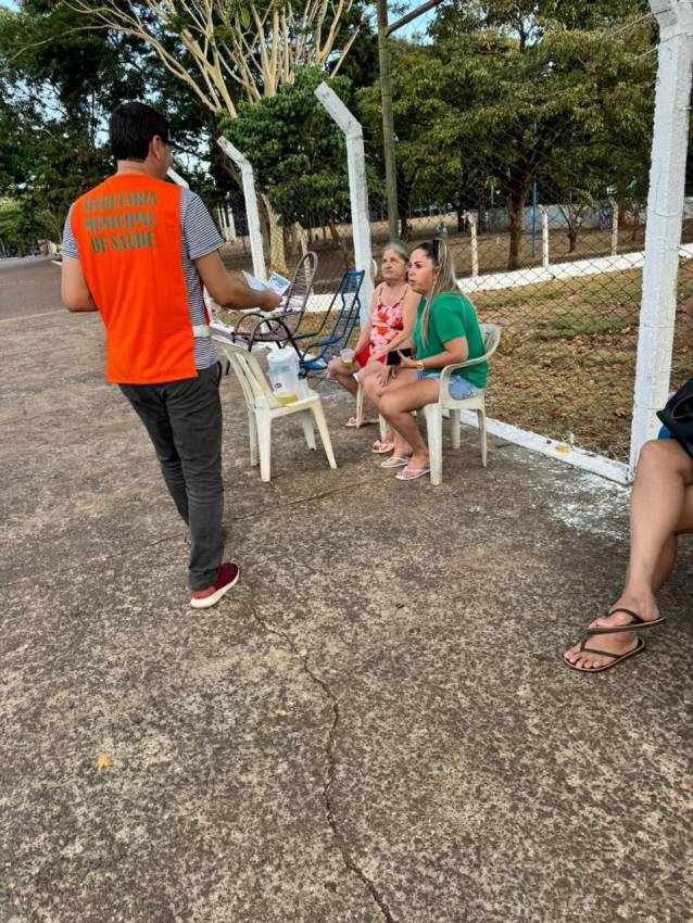 COMBATE À DENGUE - PANFLETAGEM E ORIENTAÇÃO EM PONTOS ESTRATÉGICOS
