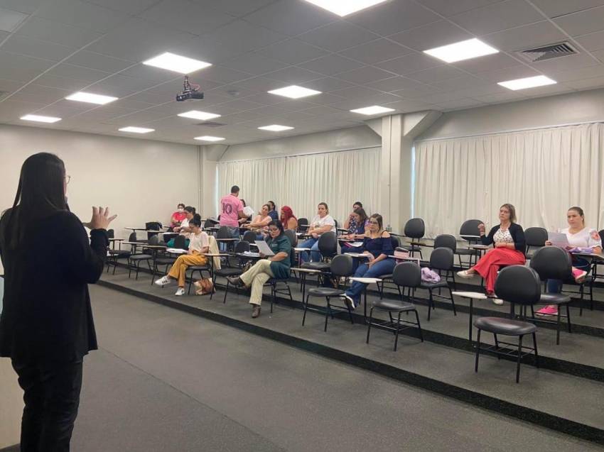 PROFISSIONAIS DA SAÚDE FAZEM CAPACITAÇÃO PARA TESTES RÁPIDOS DE DOENÇAS