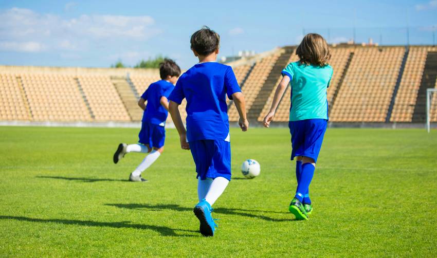 FUTEBOL E FUTSAL ESTÃO COM INSCRIÇÕES ABERTAS PARA AS CATEGORIAS DE BASE