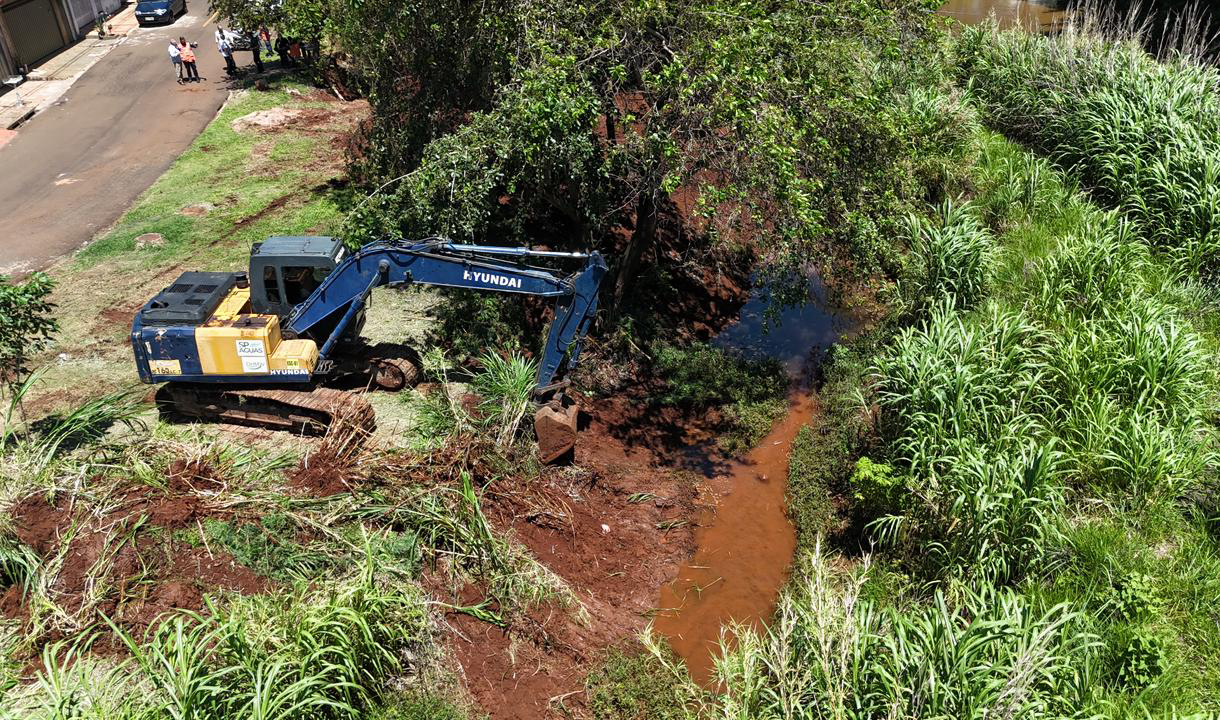 PREFEITURA INICIA MAIS UMA ETAPA DAS OBRAS DE LIMPEZA DO RIO JAÚ