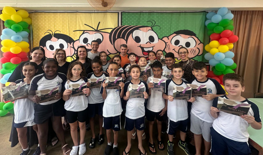 BIBLIOTECAS DAS ESCOLAS MUNICIPAIS RECEBEM MAIS LIVROS