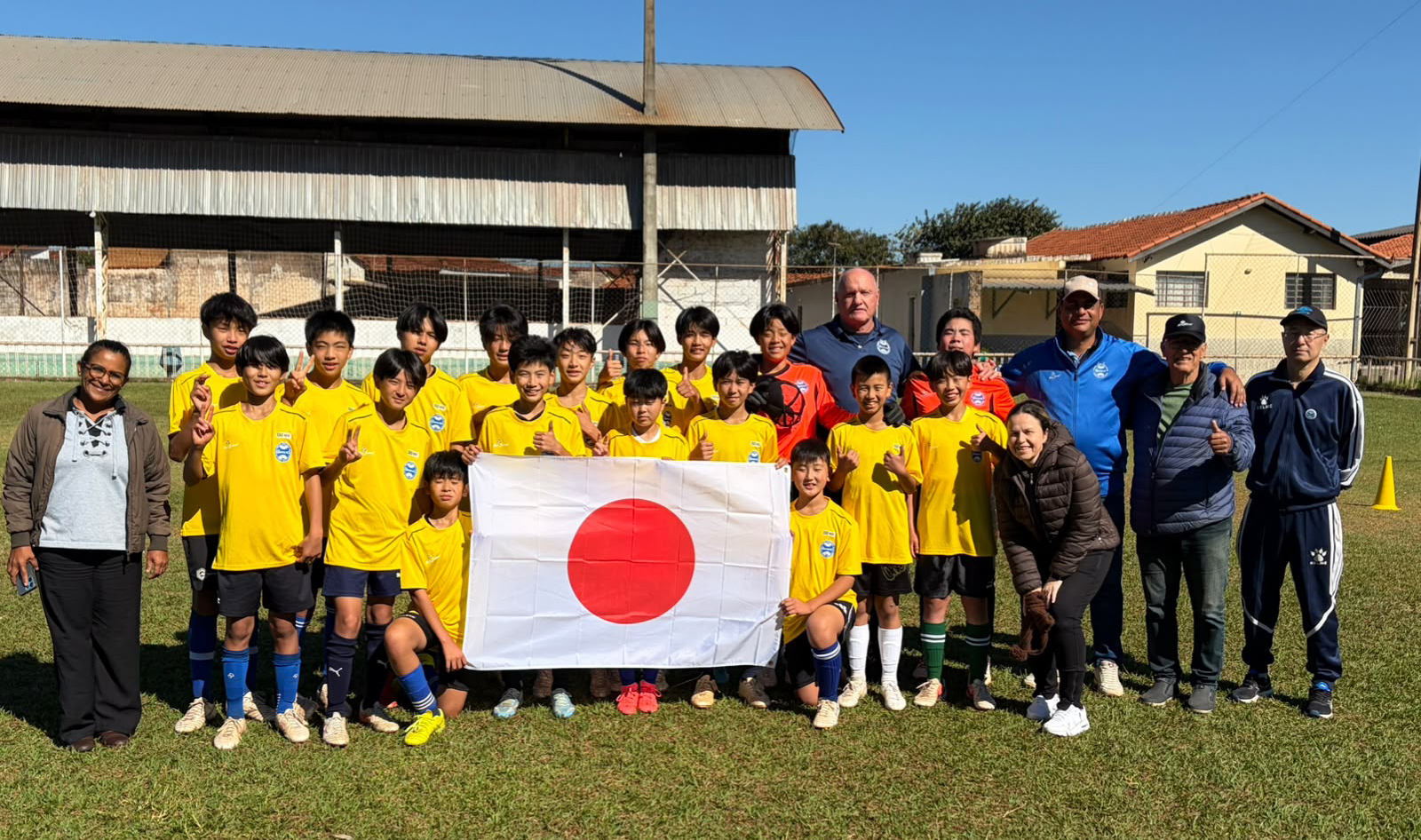 JAHU RECEBE VISITA DE PROJETO DE FUTEBOL DE BASE JAPONÊS