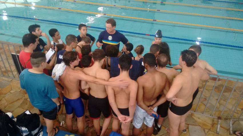 Natação jauense conquista 50 medalhas em Marília