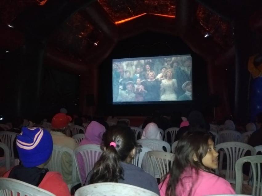 Prefeitura de Jahu traz cinema itinerante em comemoração ao aniversário da cidade - FOTOS