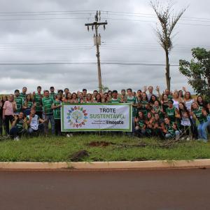 Imagem da notícia Prefeitura realiza plantio de árvores com alunos do curso de medicina