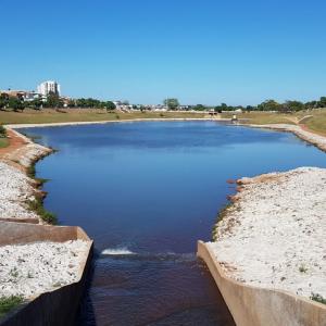 Imagem da notícia Prefeitura realiza serviços de manutenção no lago