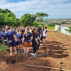 Imagem da notícia MAIS 50 MUDAS DE ÁRVORES PLANTADAS NO MÊS DA ÁGUA