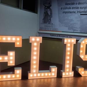 Imagem da notícia MÚSICAS DE ELIS REGINA EMOCIONAM NO FIM DE SEMANA