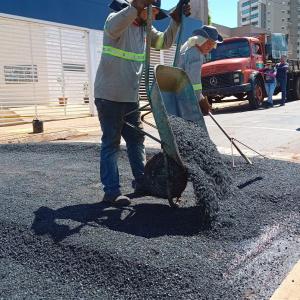 Imagem da notícia PREFEITURA INSTALA FAIXAS ELEVADAS EM AVENIDAS DA CIDADE