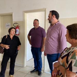 Imagem da notícia MELHORIAS EM UNIDADES DE SAÚDE É PAUTA DE REUNIÃO