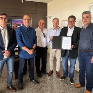 Imagem da notícia PREFEITURA E CONSELHO REGIONAL DE CONTABILIDADE FIRMAM PARCERIA