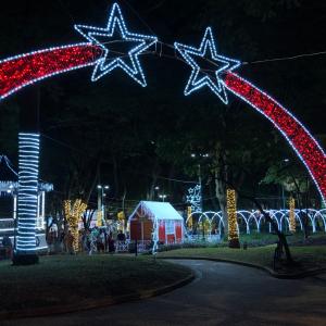 Imagem da notícia TREM ILUMINADO E CORAL DO CISC EM RITMO DE NATAL