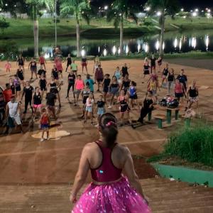 Imagem da notícia AGITA VERÃO CHEGA AO FIM COM MUITA DANÇA NO LAGO DO SILVÉRIO