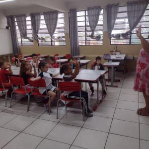Imagem da notícia As aulas voltaram e as nossas escolas estão do jeito que a gente mais gosta: cheias de alunos!