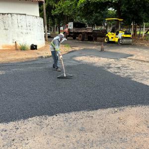 Imagem da notícia RUAS DO JARDIM SANTA HELENA RECEBEM MELHORIAS