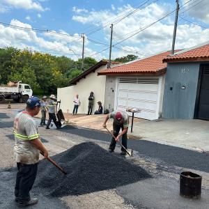 Imagem da notícia RUAS DO JARDIM SANTA HELENA RECEBEM MELHORIAS