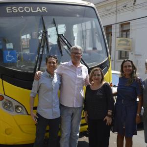 Imagem da notícia Prefeitura de Jahu recebe doação de ônibus adaptado do Governo do Estado de São Paulo