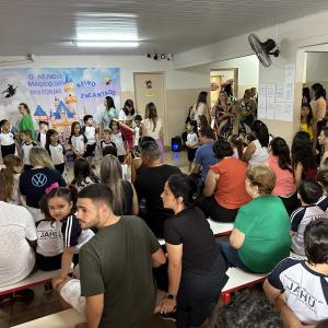 Imagem da notícia HOJE FOI DIA DE MOSTRA LITERÁRIA NAS NOSSAS ESCOLAS