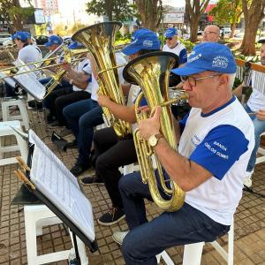 Imagem da notícia FIM DE SEMANA COM CINEMA NOS BAIRROS E BANDA CARLOS NO JARDIM DE BAIXO