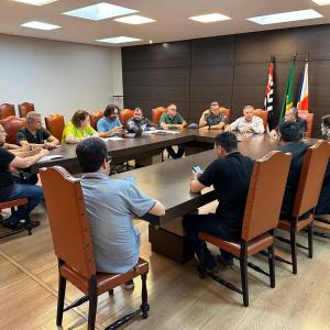 Imagem da notícia PREFEITURA DEBATE MELHORIAS NA SEGURANÇA PÚBLICA