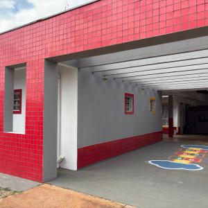 Imagem da notícia ESCOLAS MUNICIPAIS RECEBEM AÇÕES DE PINTURA E REVITALIZAÇÃO