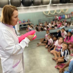Imagem da notícia ABRIL GRENÁ: SAÚDE BUCAL EM EVIDÊNCIA!