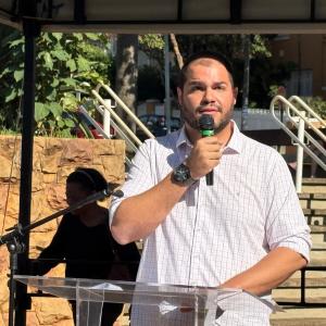 Imagem da notícia MEMÓRIA E ORGULHO: JOÃO RIBEIRO DE BARROS É HOMENAGEADO POR SEU VOO HISTÓRICO!