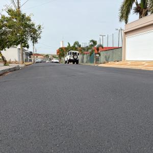 Imagem da notícia PREFEITURA DÁ SEQUÊNCIA A OBRAS DE RECAPE EM DIFERENTES PONTOS DA CIDADE!
