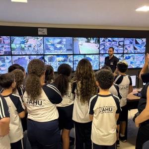 Imagem da notícia PREFEITURA RECEBE A VISITA DE ALUNOS DA EMEF MARIA DE LOURDES
