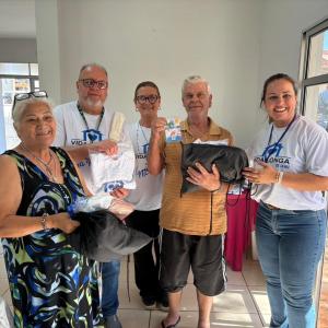 Imagem da notícia PREFEITURA LEVA MORADORES DA VILA DIGNIDADE À PRAIA