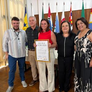 Imagem da notícia ESCOLAS DE JAHU RECEBEM PRÊMIO DE EXCELÊNCIA EDUCACIONAL
