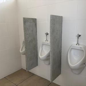 Imagem da notícia BANHEIROS DO LAGO ENTRAM EM FUNCIONAMENTO