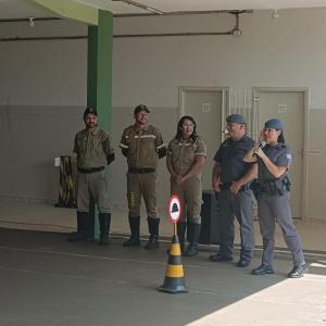 Imagem da notícia SEMANA NACIONAL DE TRÂNSITO: ESTUDANTES DA EMEF LAUDELINO DE ABREU DÃO SHOW DE CIDADANIA!