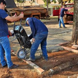 Imagem da notícia  "PRAÇA DA OLARIA" AGORA TEM NOVO CALÇAMENTO!