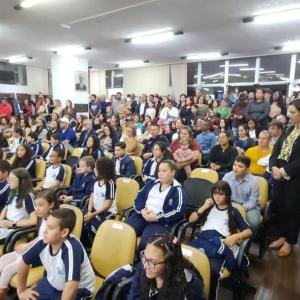 Imagem da notícia PRÊMIO “ALUNO NOTA 10”: ESTUDANTES DA REDE PÚBLICA DE ENSINO EM DESTAQUE