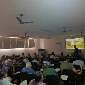 Imagem da notícia JAHU SEDIA CAPACITAÇÃO PARA MELHORIA DE ESTRADAS RURAIS