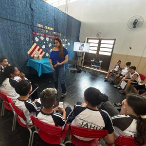 Imagem da notícia EMEF EIDMAR SANCINETTI MOMESSO RECEBE A VISITA ILUSTRE DE VINA FERREIRA